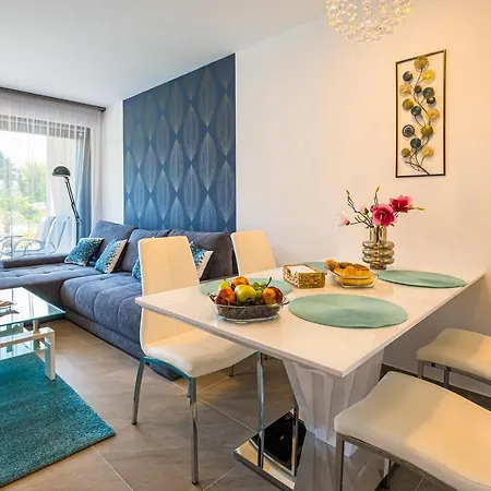 Fured Beach Apartman *